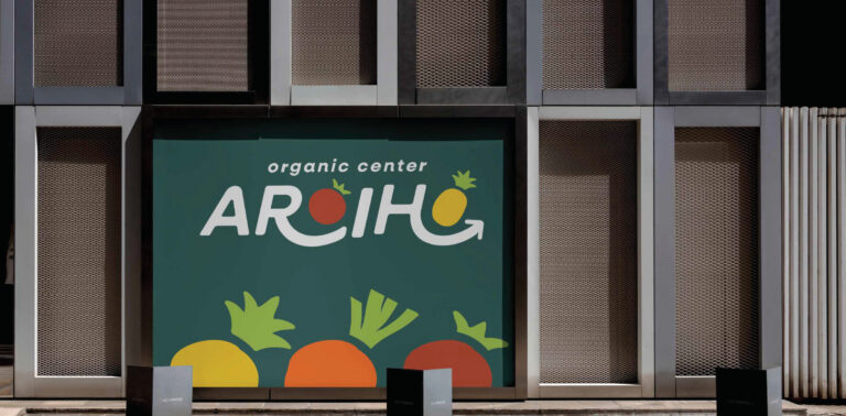 AROIHO — ตัวอย่างการใช้งานแบรนด์ (mockup) งานออกแบบ CI โดย Brandfolio