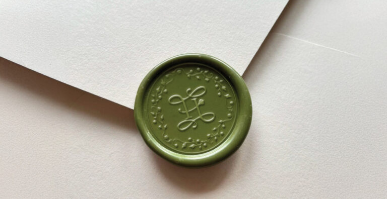 Hongfa — ตัวอย่างการใช้งานแบรนด์ (mockup) งานออกแบบ CI โดย Brandfolio